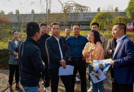 汪军率队到奥林匹克公园国家环境空气质量监测站实地调研蓝天保卫战工作