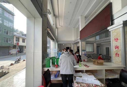 咸丰县活龙坪乡：1500余个餐厨垃圾桶走进集镇居民厨房