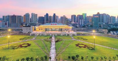 株洲市生态环境局局长周其伟在《湖南日报》发表署名文章