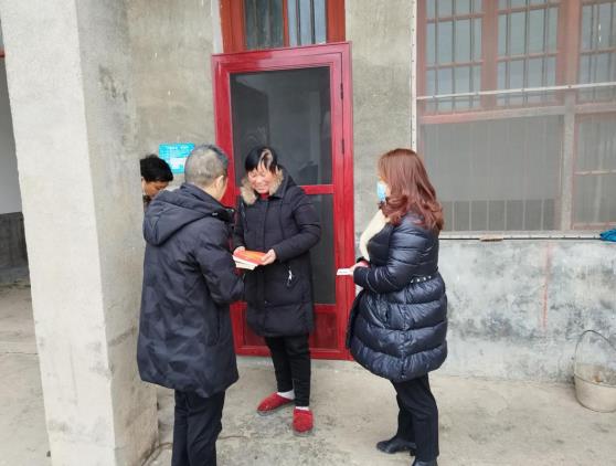 岁寒情深送温暖 下乡慰问见真情
