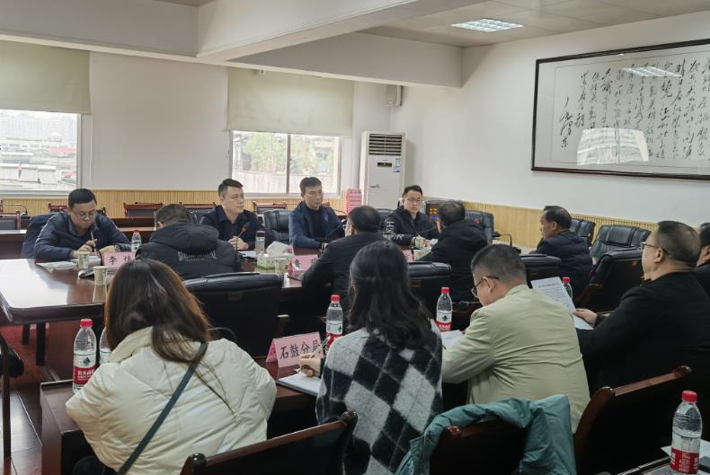 严查细看，省环境应急与事故调查中心来衡精准帮扶入河排污口整治工作