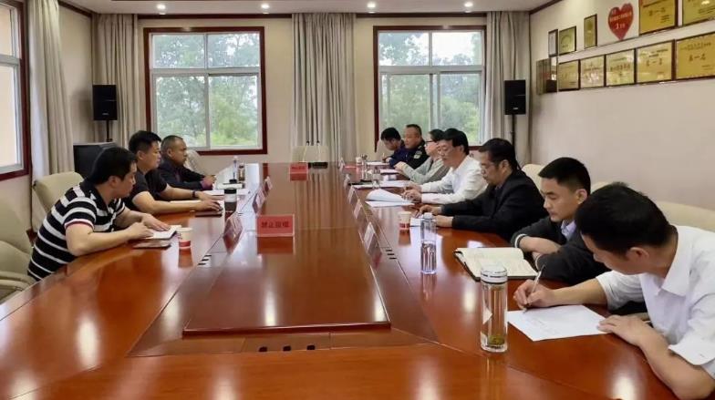 党旗红引领生态绿 助力都市圈一体发展——黄冈黄石两地以球会友增进交流